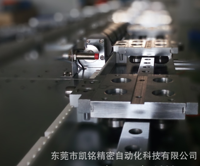 滾輪導軌.png